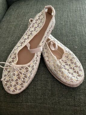 Madden Girl Blush Pink Daisy Crochet Ballet Flats